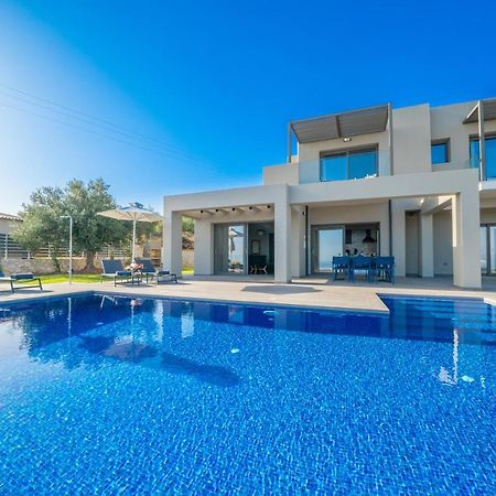 Villa Shades Of Blue ตราเปซากิ ภายนอก รูปภาพ