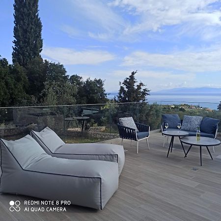 Villa Shades Of Blue ตราเปซากิ ภายนอก รูปภาพ