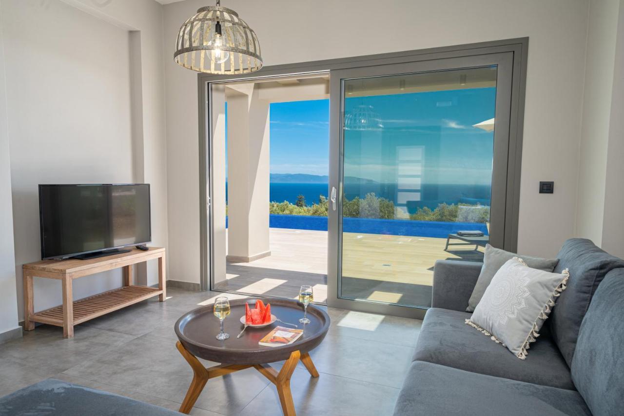 Villa Shades Of Blue ตราเปซากิ ภายนอก รูปภาพ