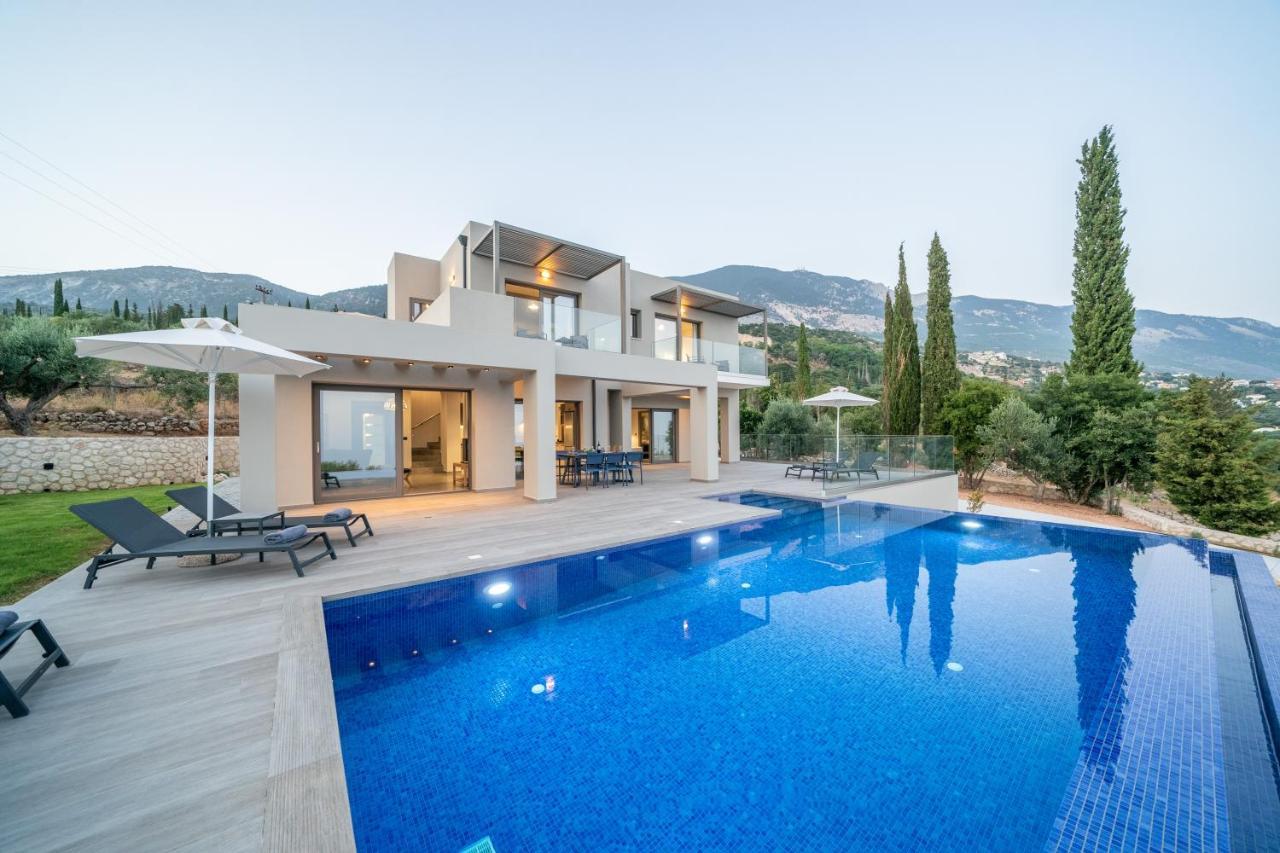 Villa Shades Of Blue ตราเปซากิ ภายนอก รูปภาพ