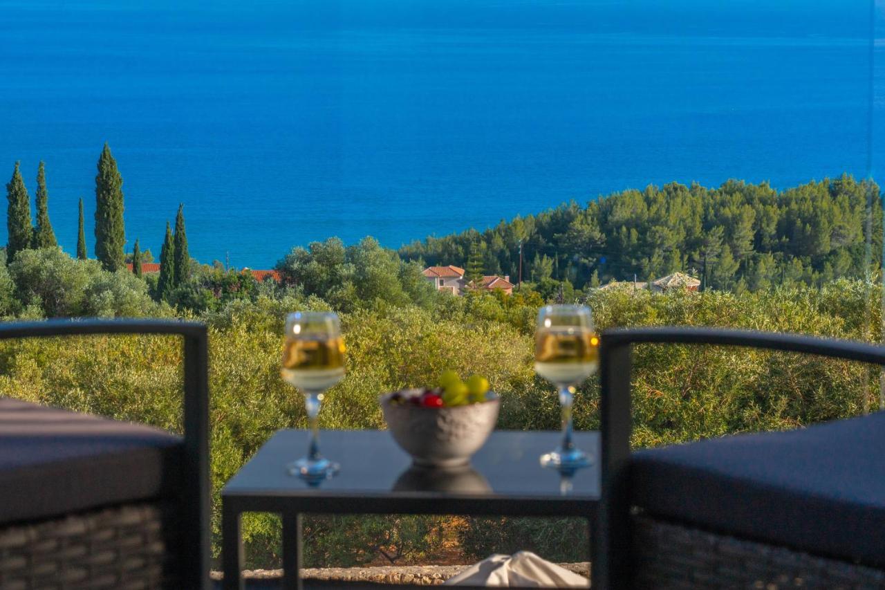 Villa Shades Of Blue ตราเปซากิ ภายนอก รูปภาพ